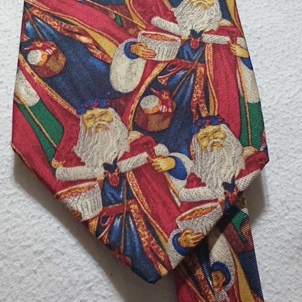 Tom James men's tie